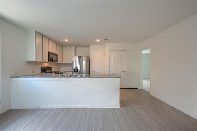 Building Photo - 4117 Equestrian Dr
