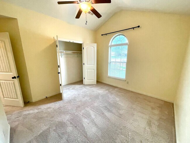 Building Photo - 3 Bedroom Ranch-Style Home in West Columbia
