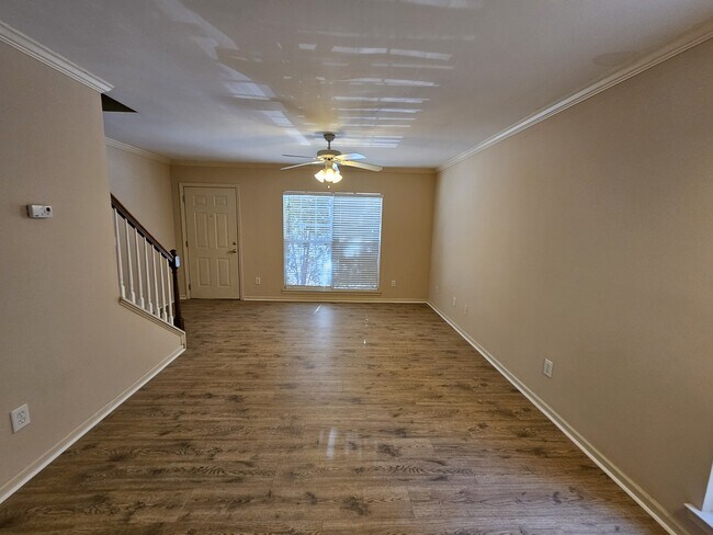 Building Photo - 15 Rimmon Trail