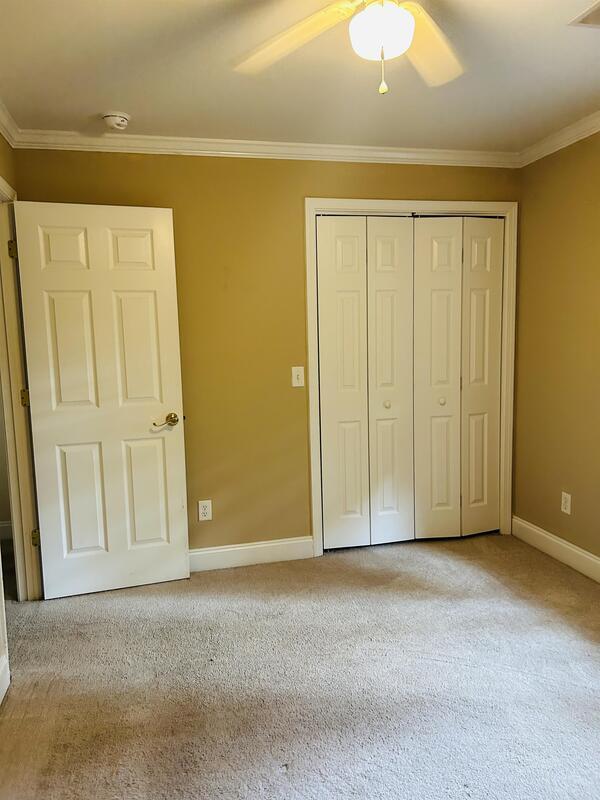 Building Photo - 3913 Overbrook Drive - 3C