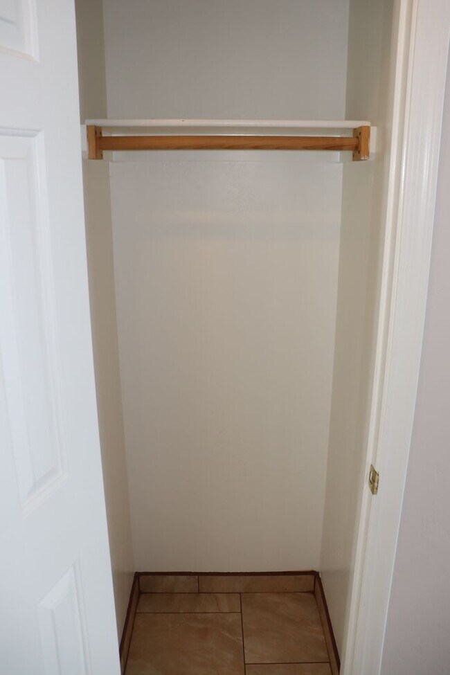 Building Photo - Beautiful West Side Home in Gated Community