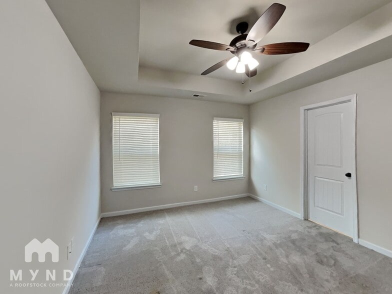 Building Photo - 6063 Oak Bend Ct