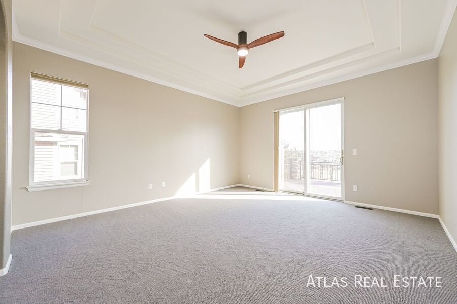 Building Photo - 6242 S Oak Hill Ct