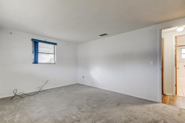 Building Photo - 3735 Mynabird Dr