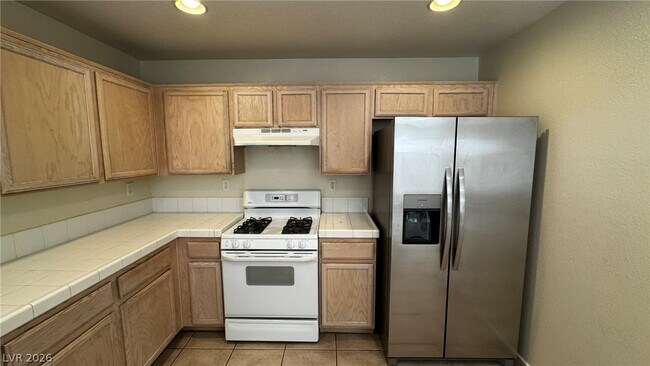 Building Photo - 10435 Prairie Schooner Ave