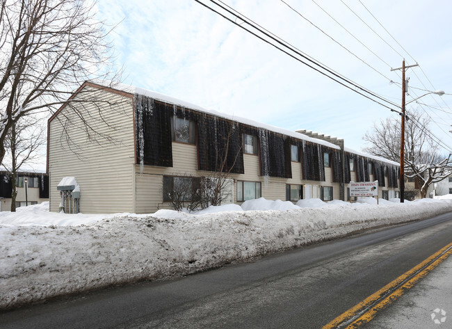 Primary Photo - Fonda Town Houses