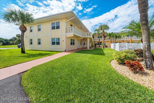 Building Photo - 7801 Ridgewood Ave