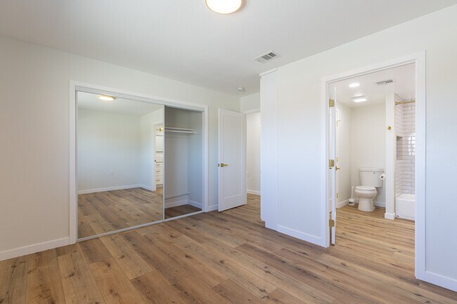 Building Photo - 12365 Horado Rd