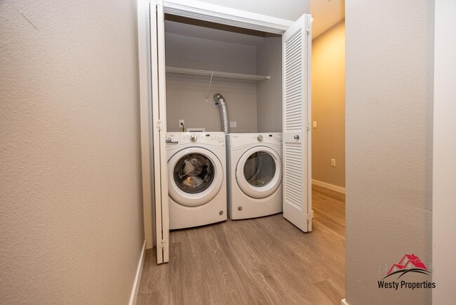 Building Photo - 110 N Blandena St