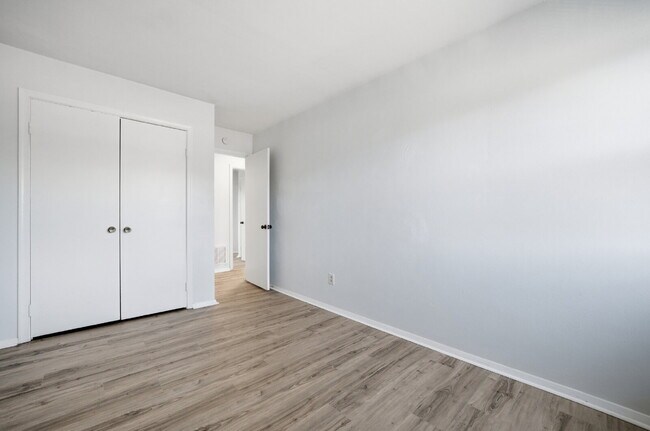 Building Photo - OPEN HOUSE SATURDAY THE 20TH 1PM-3PM! Three-bedroom, two-and-a-half bathrooms in Pembroke Meadows!