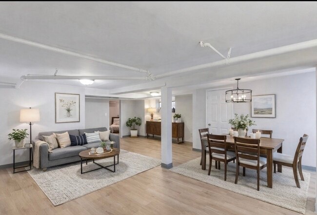 Building Photo - 6241 S Troy St