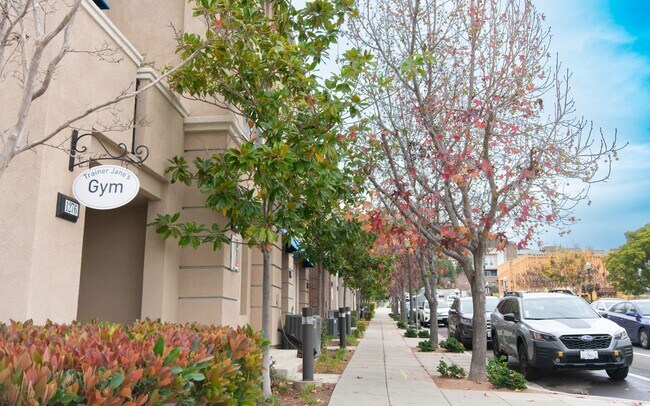 Building Photo - Condo in San Elijo!