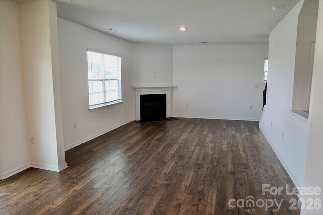 Building Photo - 3276 Hawksbill St SW