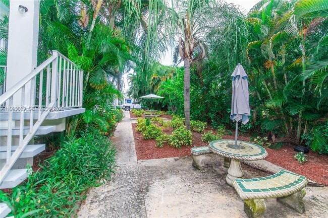 Building Photo - 710 N K St