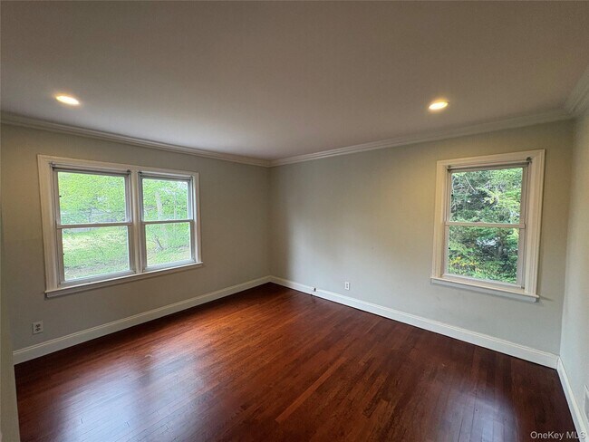 Building Photo - 177 Puritan Dr