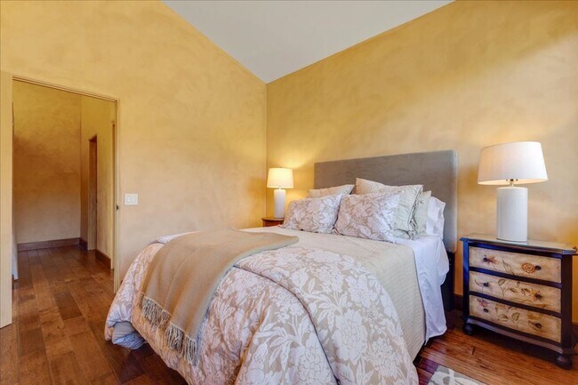 Building Photo - Re-built Cachagua Tuscan Retreat
