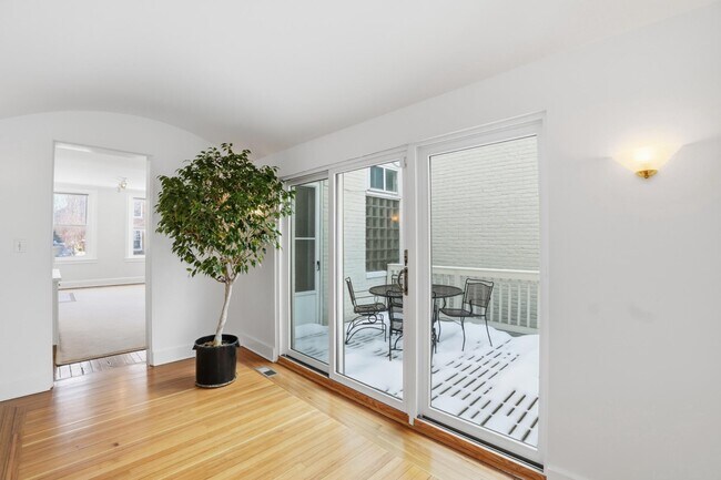 Building Photo - 1635 35th St NW