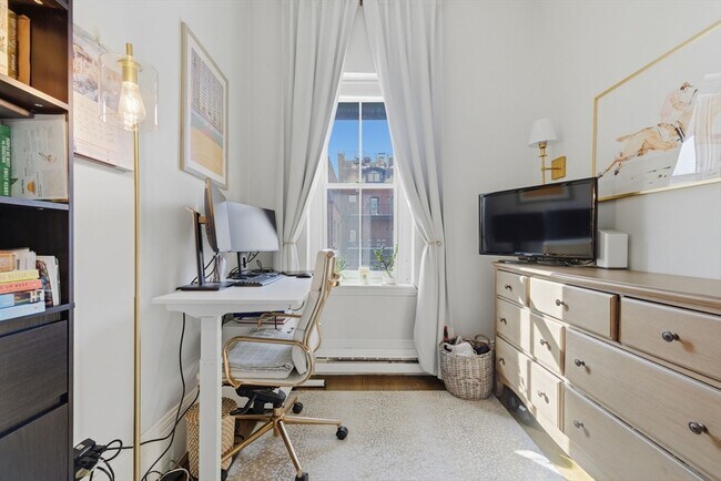 Building Photo - 80 W Concord St