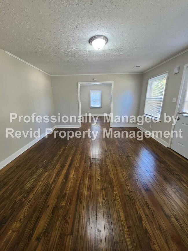 Building Photo - 1419 Depass Rd