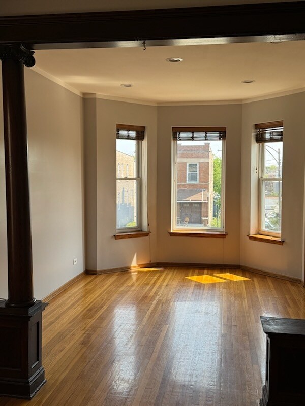 Building Photo - 3748 W Cermak Rd