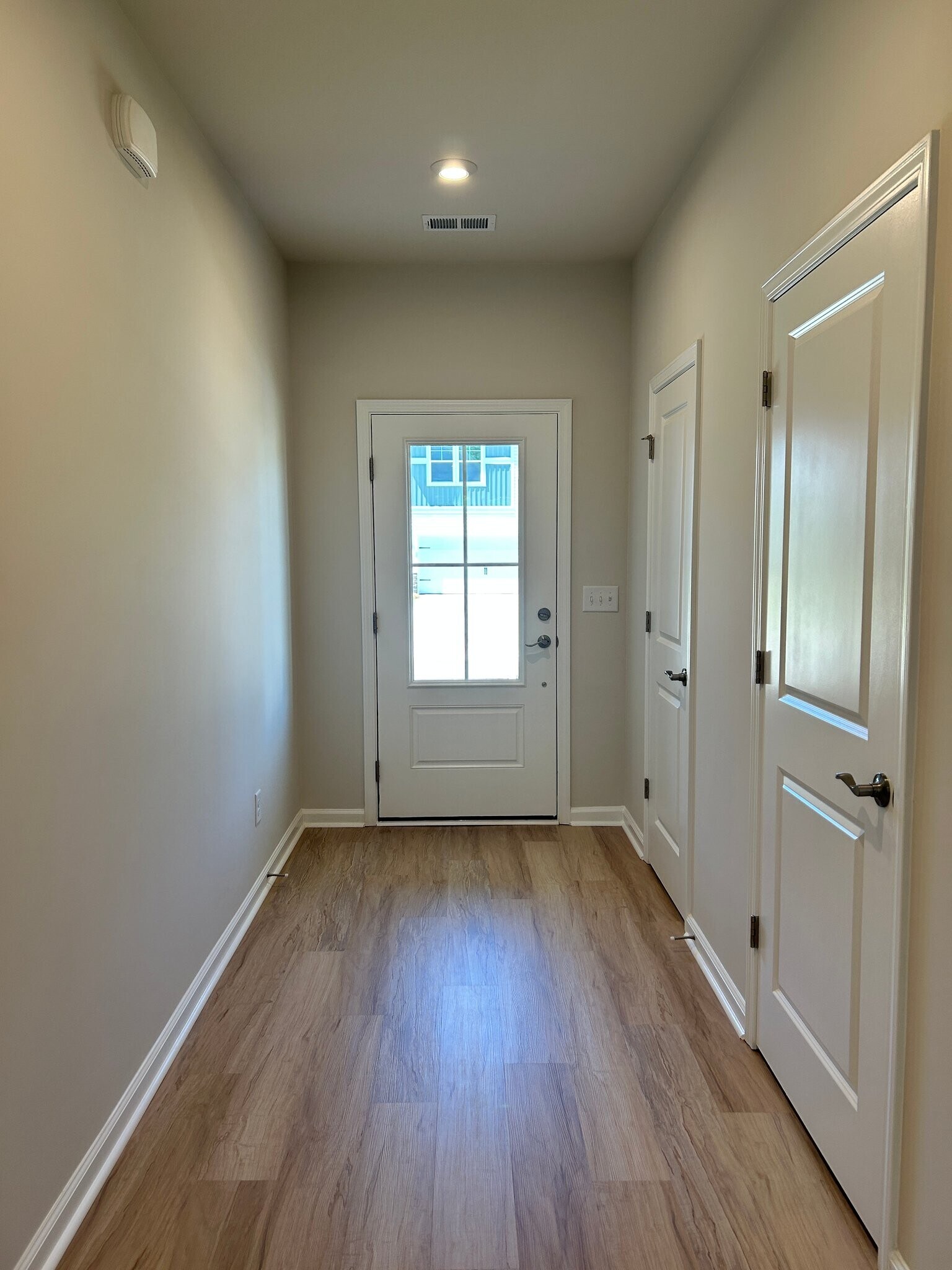 Building Photo - 6154 General Dr