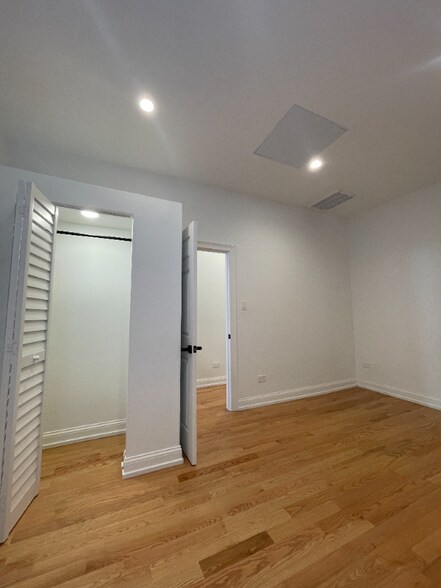 Building Photo - 2148 N Kedzie Blvd