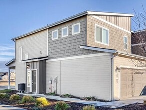 Building Photo - 5709 E Bollo St