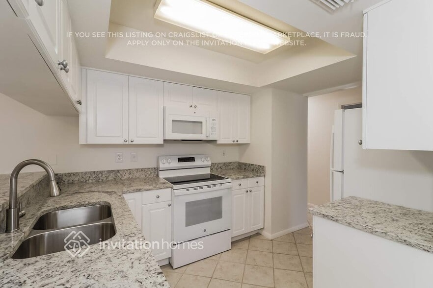 Building Photo - 4128 Gray Squirrel Ln