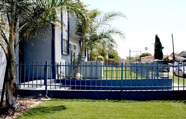 Building Photo - syl11621