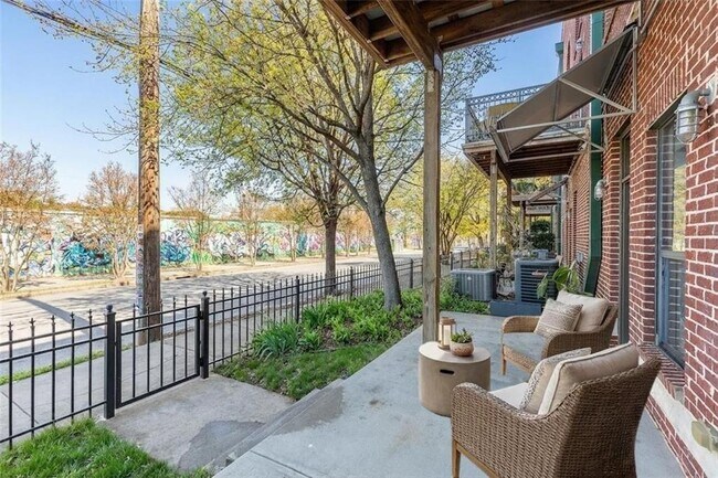 Building Photo - 791 Wylie St SE