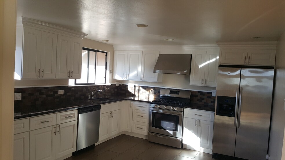 kitchen area - 77 Buckelew St
