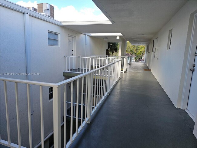 Building Photo - 4235 N University Dr