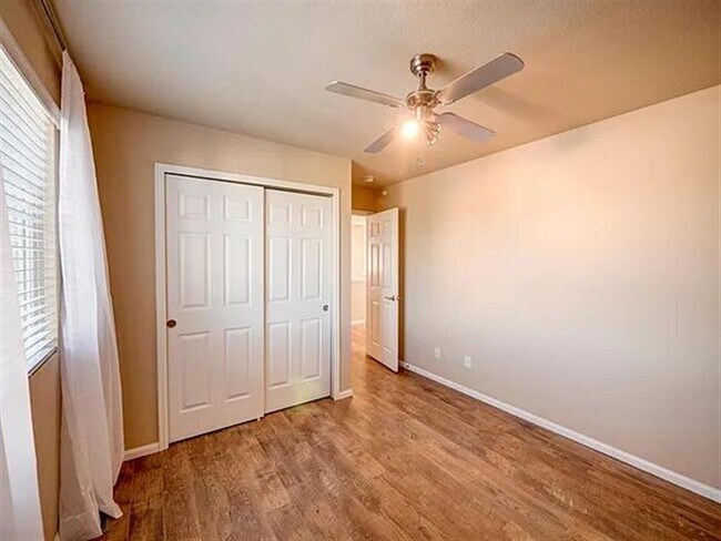 Building Photo - BEST CLASS