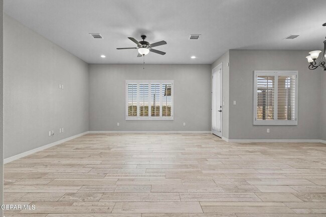Building Photo - 13440 Emerald Ranch Ln