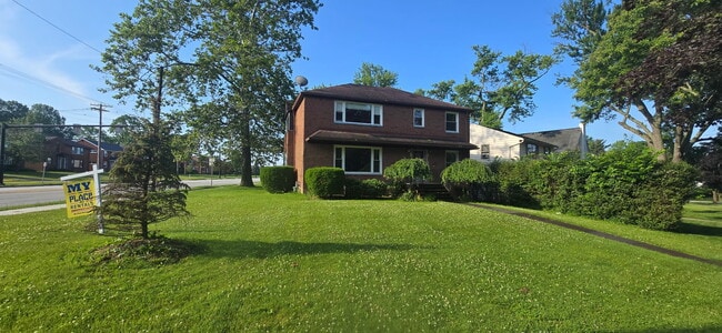 Building Photo - 3982 Meadowbrook Blvd