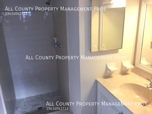 Building Photo - 3148 Jennings Dr