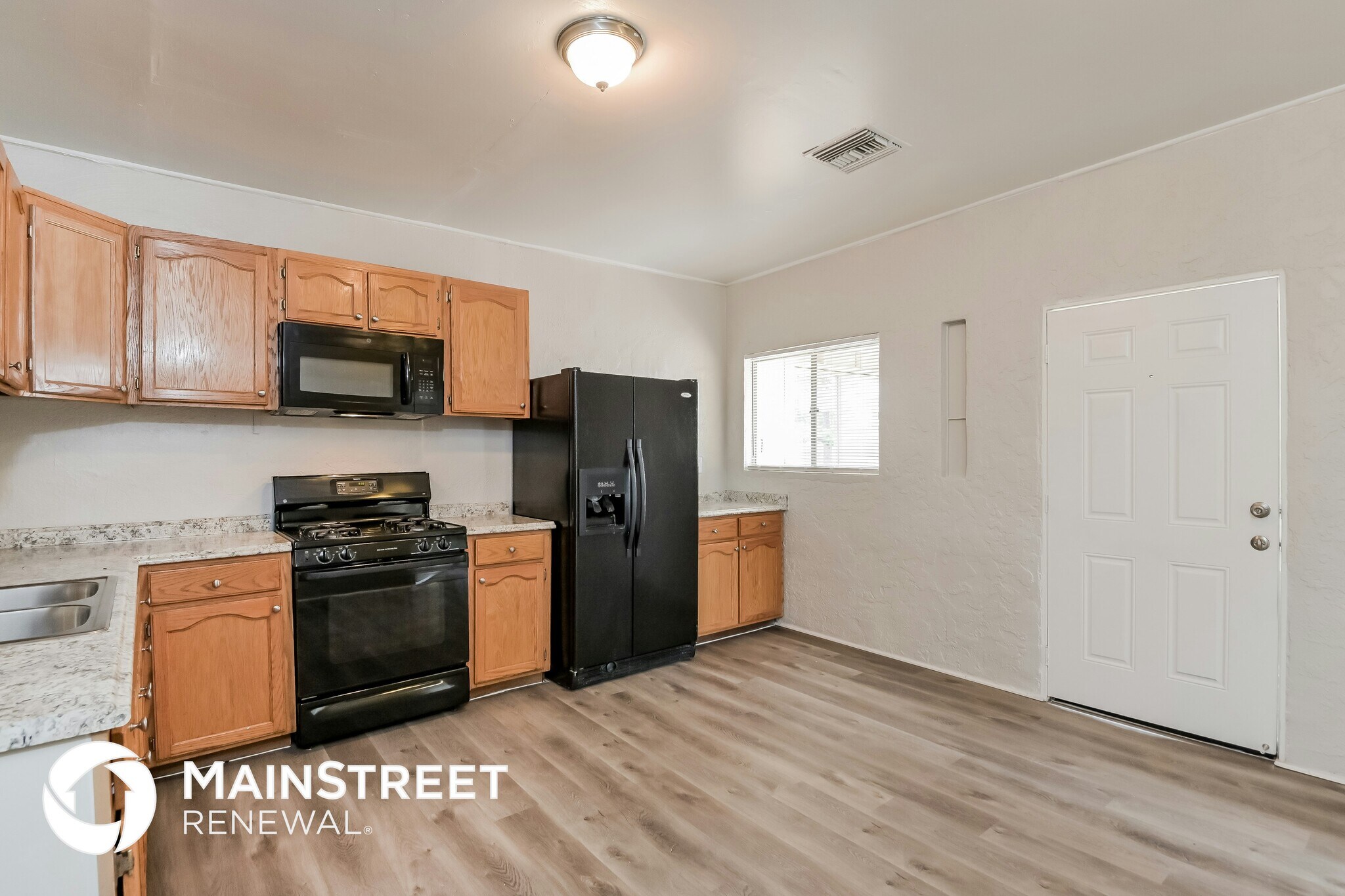 Building Photo - 455 W Montana St