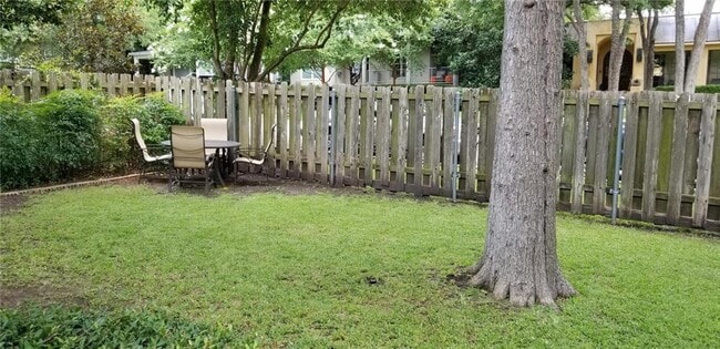 Building Photo - 1701 Forest Trail