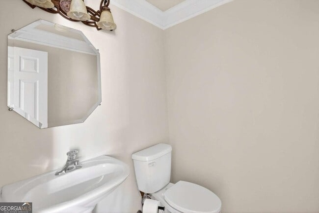 Building Photo - 438 Tioram Ln SE