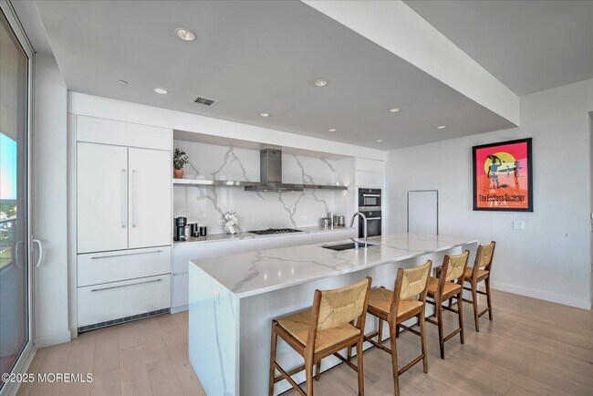 Building Photo - 1101 Ocean Ave N