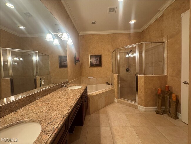 Building Photo - 12199 Lucca St