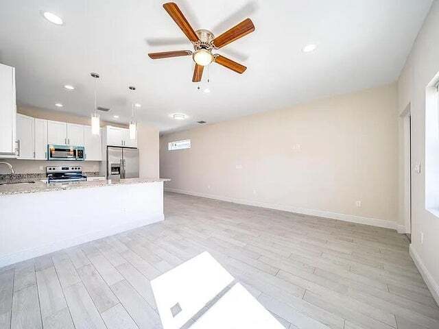 Building Photo - 2714 Nokomis Ave