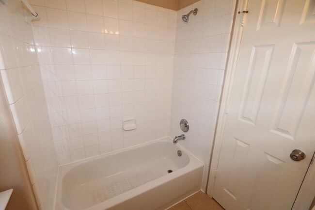 Building Photo - 13419 Forest Pines Village Ln