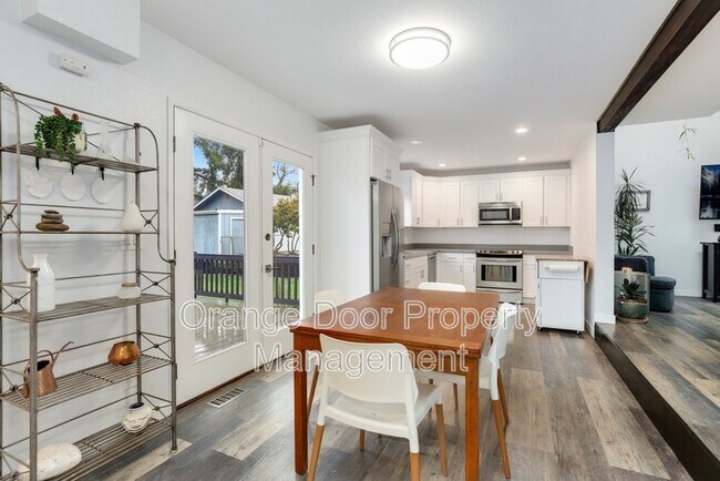 Building Photo - 55 Hylebos Ave
