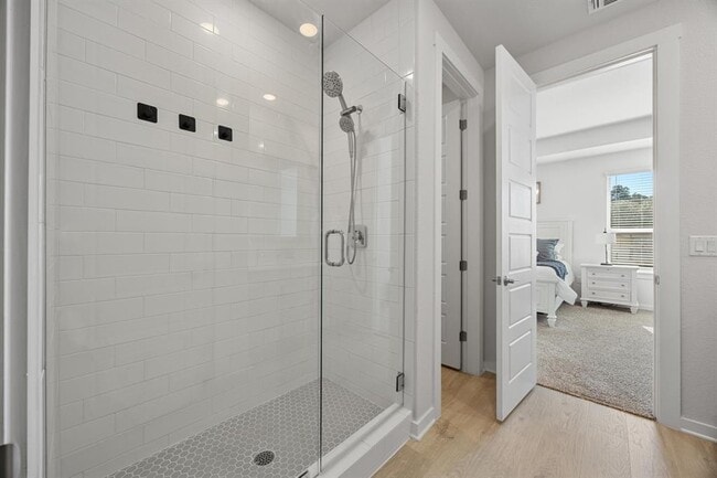 Building Photo - 432 Tinto St