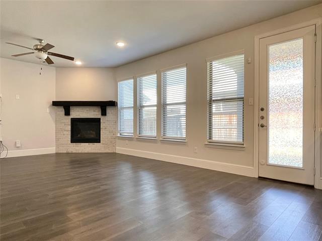 Building Photo - 2257 Washington Dr