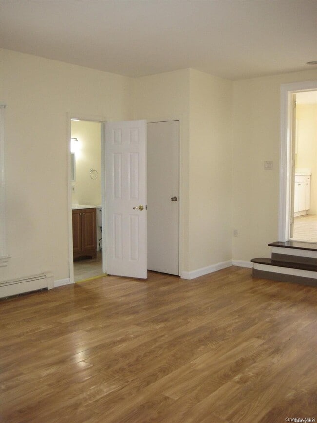 Building Photo - 117 Blydenburgh Ave