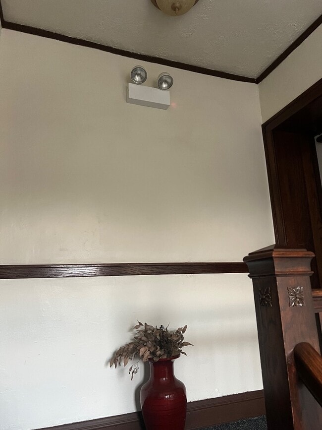 Building Photo - 8056 S Luella Ave