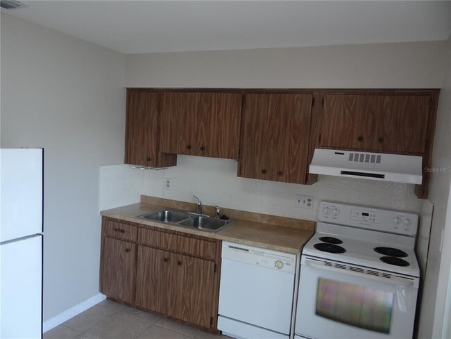 Building Photo - 11017 126th Ave N