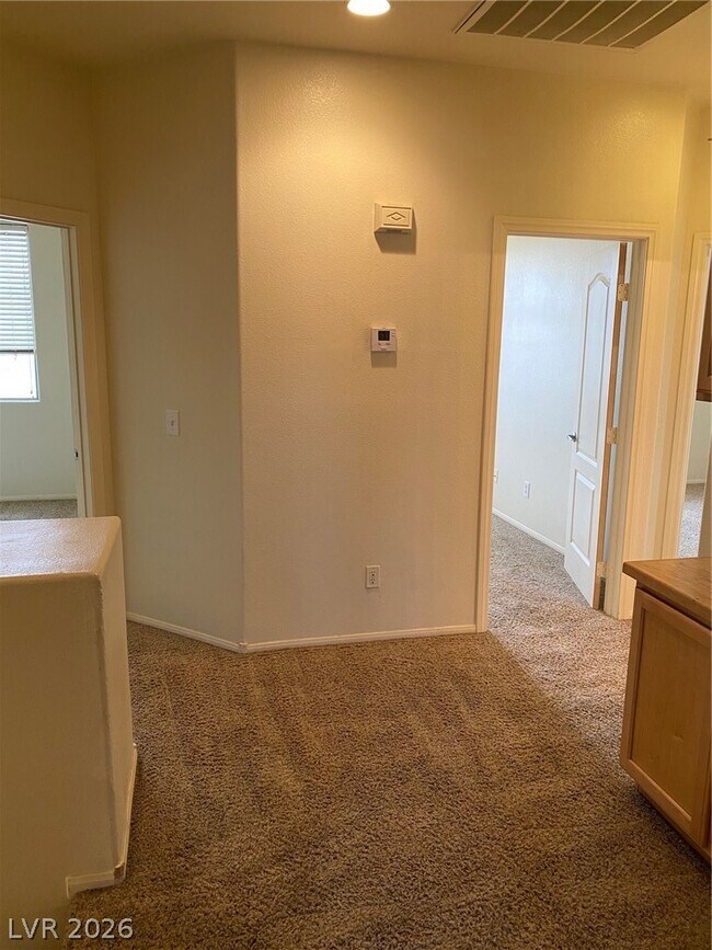 Building Photo - 7565 Splashing Rock Dr